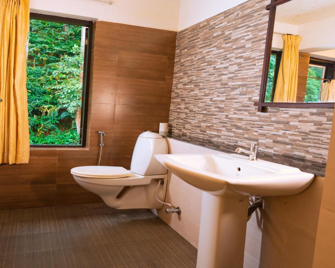 Falling Waters Munnar Luaran gambar