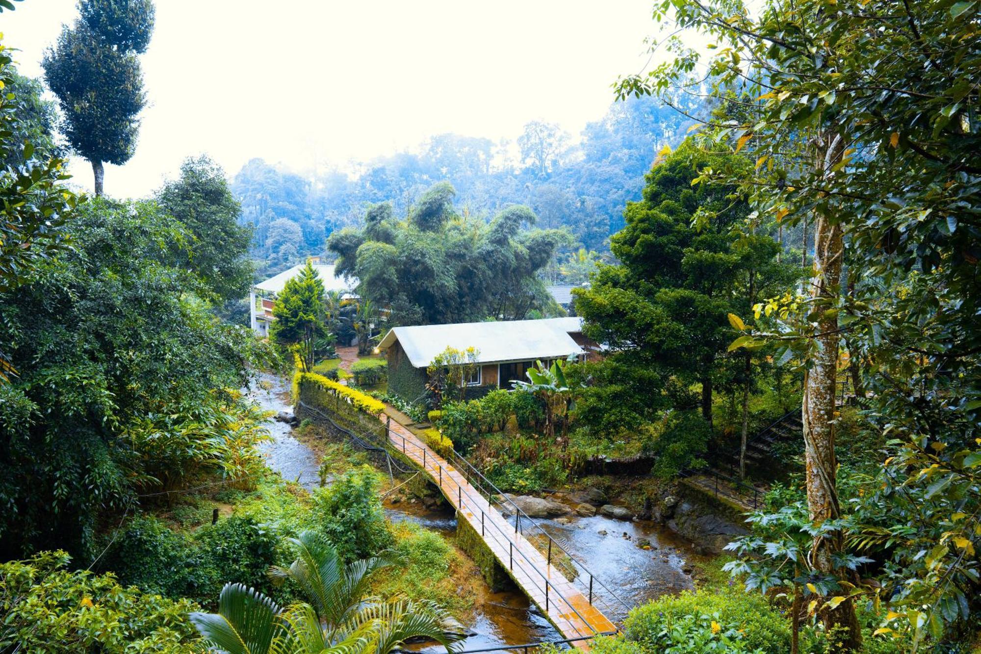 Falling Waters Munnar Luaran gambar