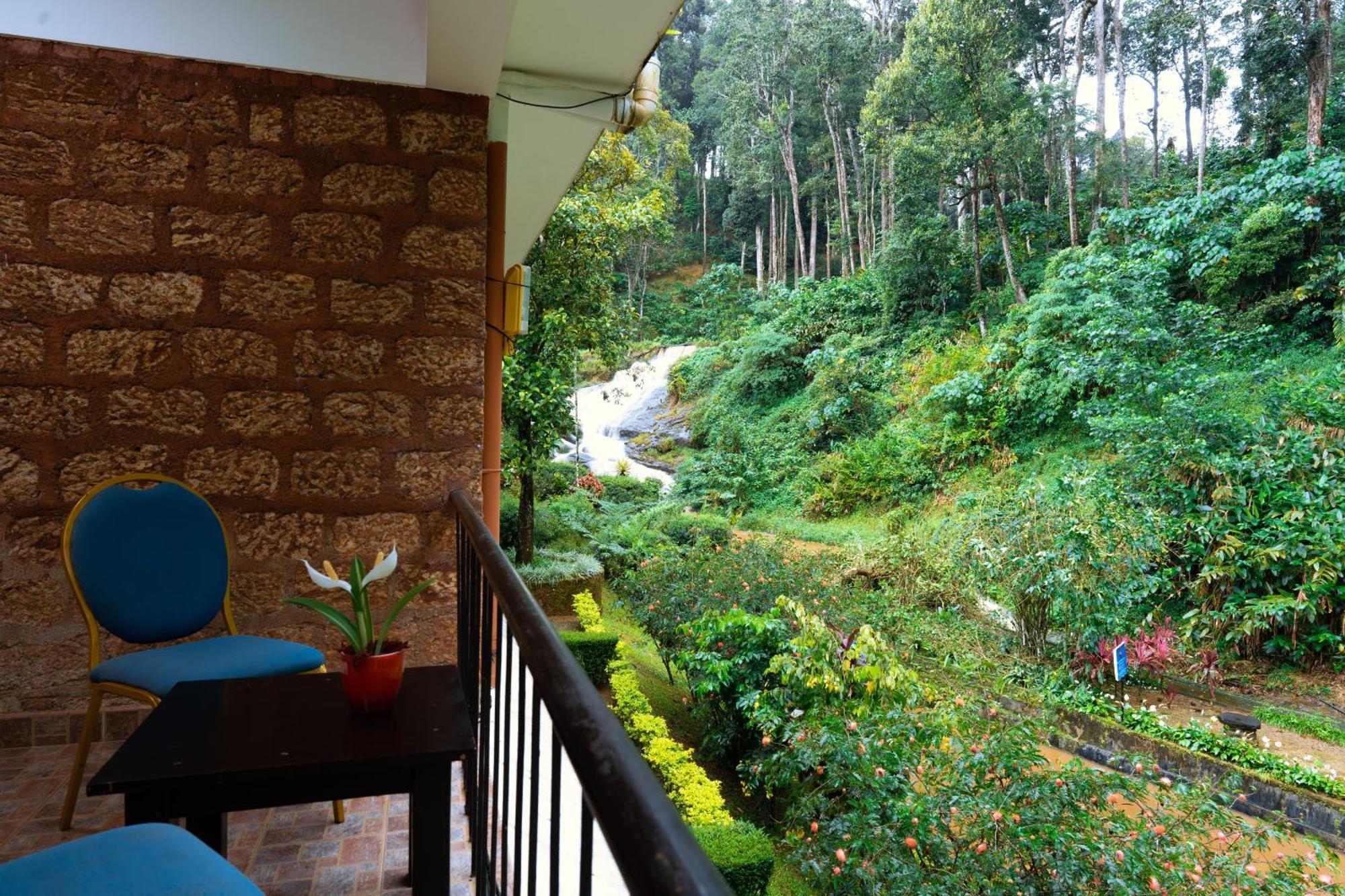 Falling Waters Munnar Luaran gambar