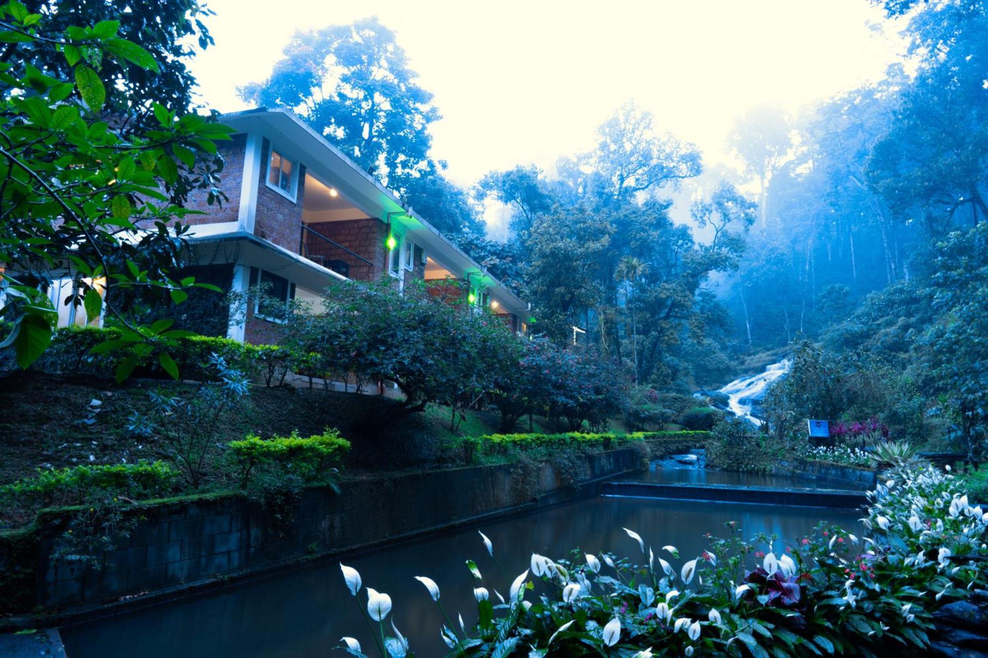 Falling Waters Munnar Luaran gambar